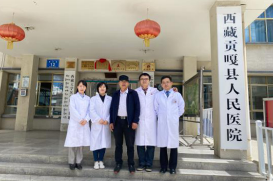 湖南助孕产子公司-来自湘雅医院的心脏和大血管外科医生团队前往西藏山南，为患有早产心脏病的儿童进行检查。