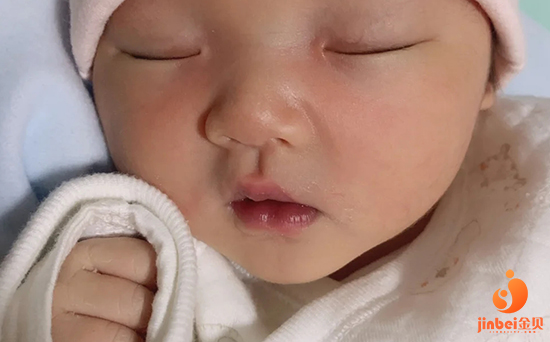 湖南正规二代试管婴儿多少钱:我第一次生了一个女儿（如下）。