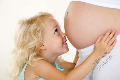 一个准妈妈圆圆的、尖尖的肚子说明了什么？孕妇的肚皮形状看男性和女性