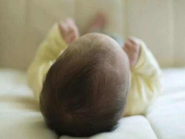 武汉正规助孕宝宝-正常的吐奶和不正常的吐奶是有区别的，怎样才能防止宝宝吐奶呢？